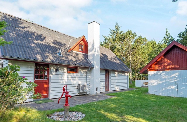 6 person holiday home in Vestervig