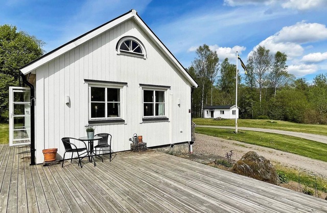 6 person holiday home in ULLARED