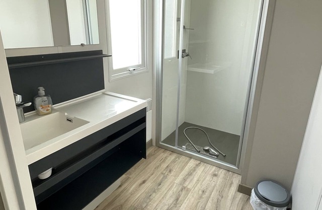 6-seater mobile home, furnished terrace, 5 minutes from the beach and the town centre!