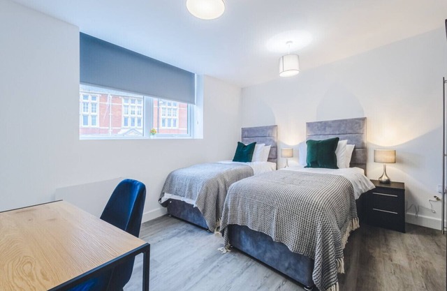 6Regent Circus Apartment Central Location Long Stays