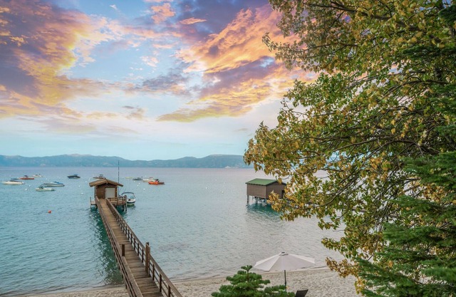 7 bedroom Lakefront Estate