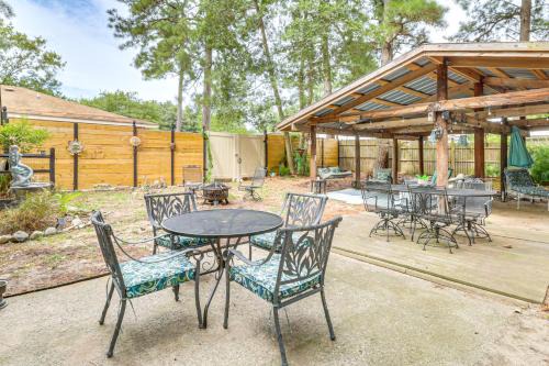 7 Mi to Kitty Hawk Pier and Beach Studio with Patio!