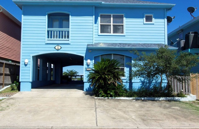 716 E. Port -Located at end of Harbor, this Condo is Perfect in every way!