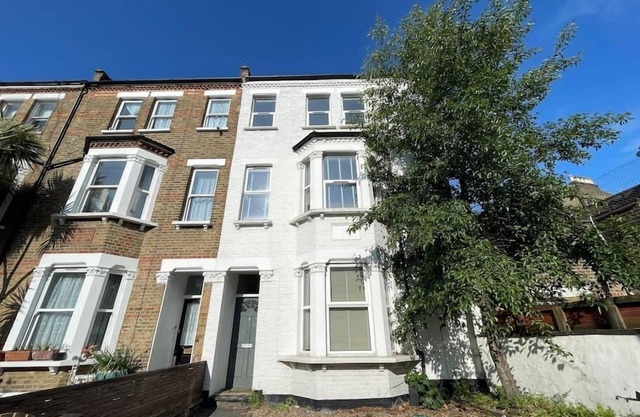 8 Bed Westfield, 5 Stations <10min, Central<20min