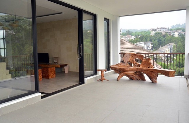 8 BR Mountain View Villa private pool 1
