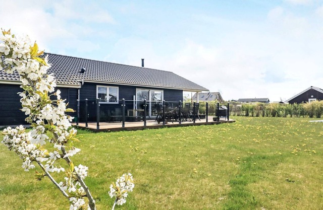 8 person holiday home in Frørup