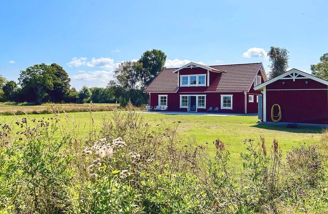 8 person holiday home in LÖTTORP-By Traum