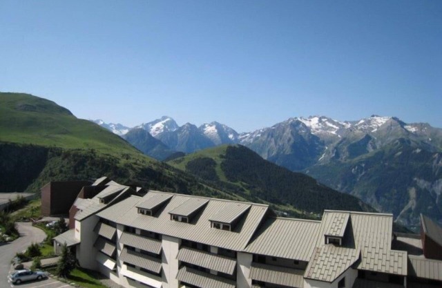 80m from shops, 3rd floor, tv, ski locker, 24m², Alpe d'Huez