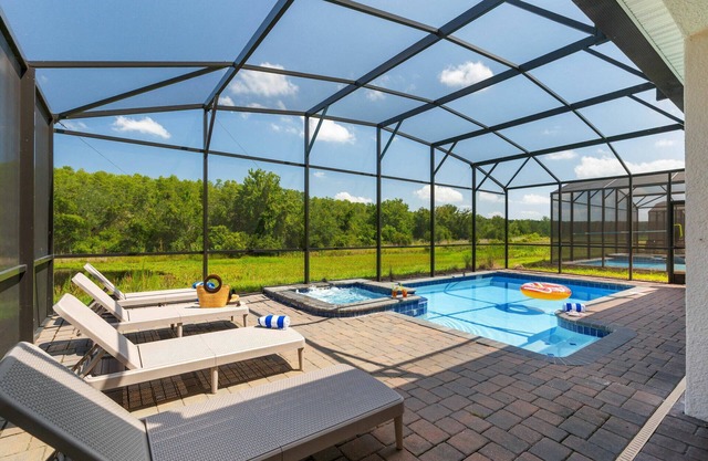 8BD Storey Lake Resort Near Disney (SL 2988)