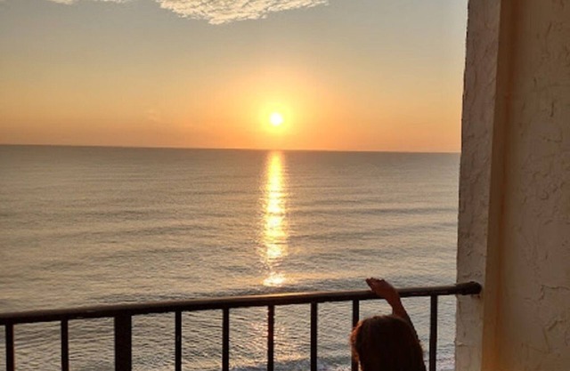 9th Floor Oceanfront Condo On South Hutchinson Island