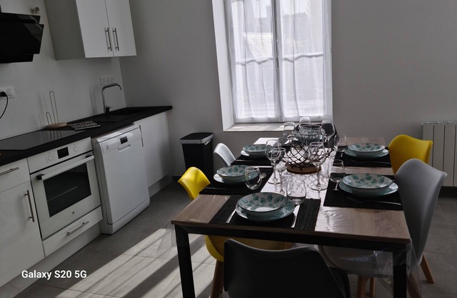 A 300m du Centre Ville! Appartement en RDC de 70m² Entièrement Rénové