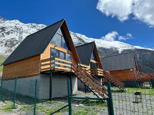 A and B Cottages