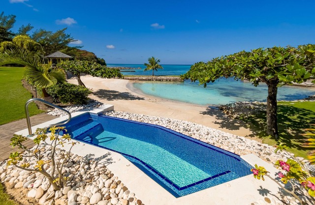 A beautiful private beachfront paradise in Old Fort Bay, Ocho Rios