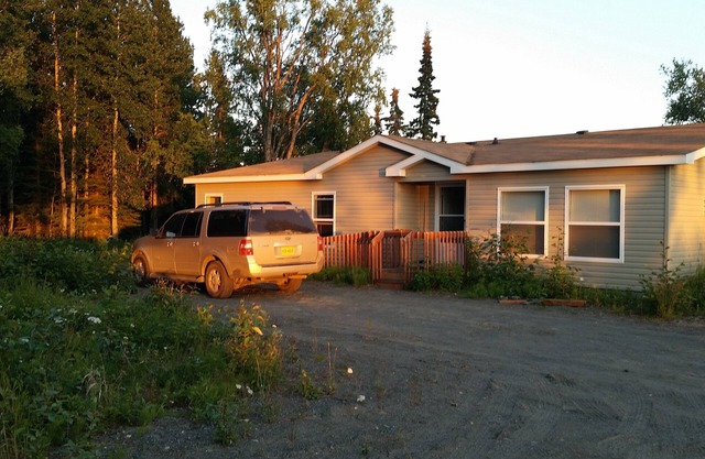A Centrally-Located Vacation Home For All Your Kenai Peninsula Adventures!