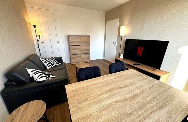 A cosy, friendly nest in Gambetta, Paris 20th district