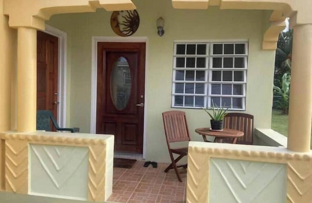A Cozy Cottage located on the beautiful island of Antigua, close to shops/beach.
