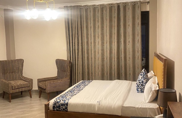 A COZY HOTEL WITH CITY VIEWS AND SERENE ENVIRONMENT n