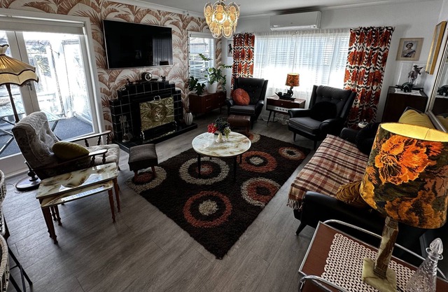 A cozy retro experience