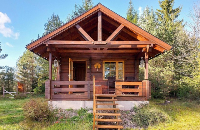 A family friendly cottage near the lake and forest.