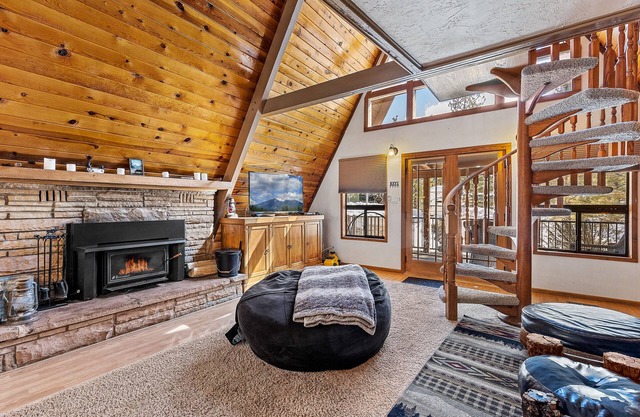 A-Frame in the Pines – Flagstaff Adventure Base