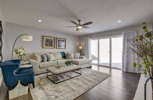 A Luxury Home Fit for a King! Minutes to Old Town Scottsdale, Fitness Center, Heated Pool & Spa!