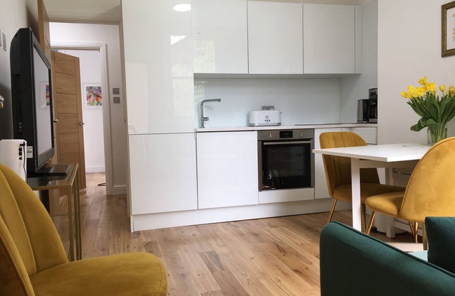 A Newly Refurbished Apartment in Notting Hill, London