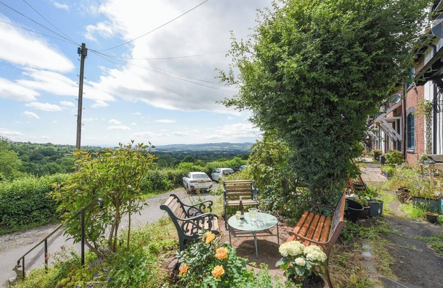 A Peaceful Retreat in the Shropshire Countryside.