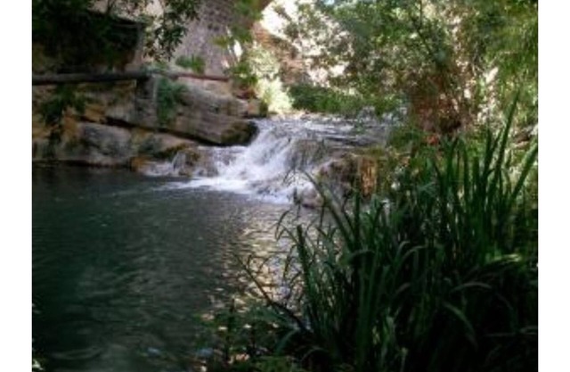 A PERFECT FAMILY RETREAT COTTAGE IN GARGAS-LUBERON