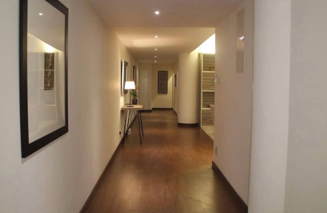 A private 2100sqf luxurious condo with modern furnishing in the heart of city