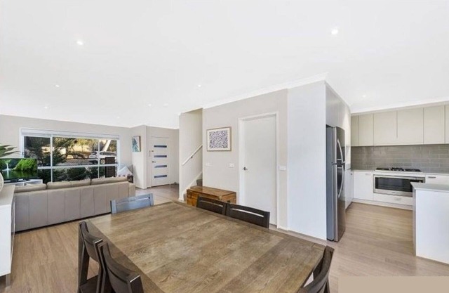 A Room with an Ensuite (in a 3 Bedroom-3 Bathroom Townhouse)