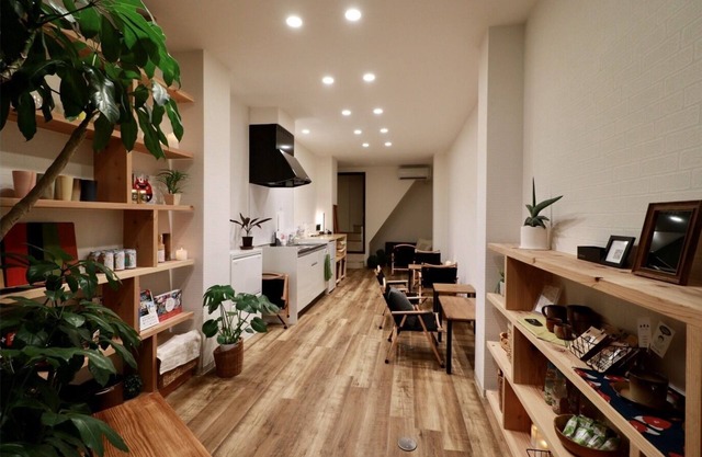 A space like a hideaway/Okayama Okayama