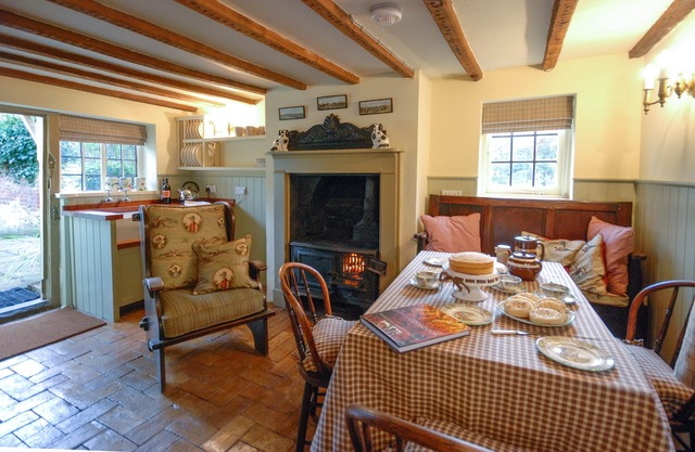 A stunning character cottage in a Nature Reserve - Laundry Cottage