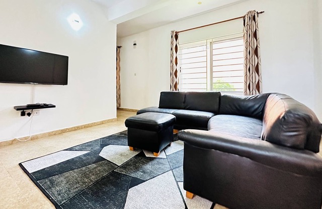 A Tranquil 1 bedroom apartment near the beach