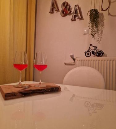 AAA Apartment- Near City Center & Bus Station
