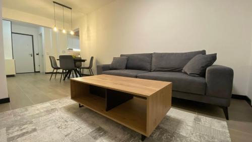 AAvenue Home