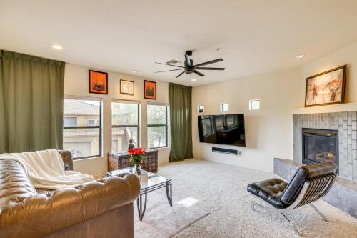 about 1 Mi to Desert Ridge Marketplace Phoenix Condo!