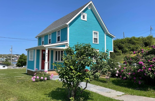 Above The Tickle Twillingate Vacation Home.nTraditional Saltbox House est 1901