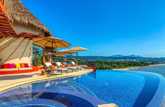 Above Villa Paloma Blanca I Pool/Spa I Beach Club I Views I Spa