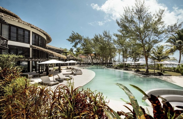 Abrazos 1: Oceanview Suite w/Spa Bath