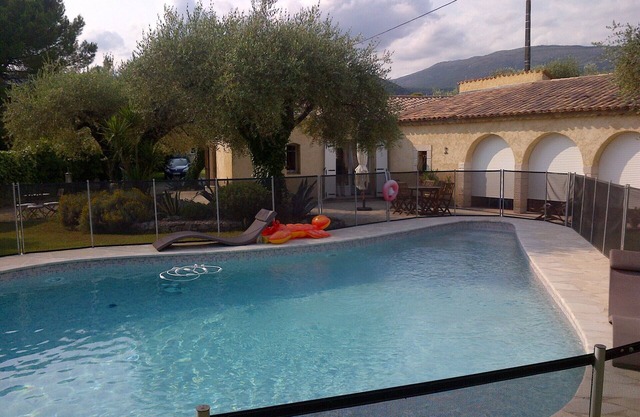 Absolute calm with private pool in an olive grove