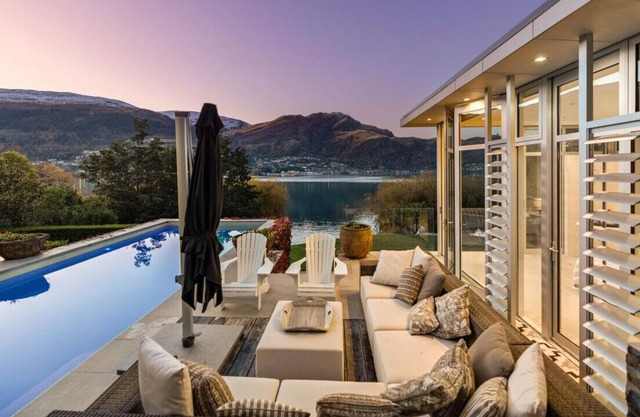 Absolute water front property with pool and hot tub