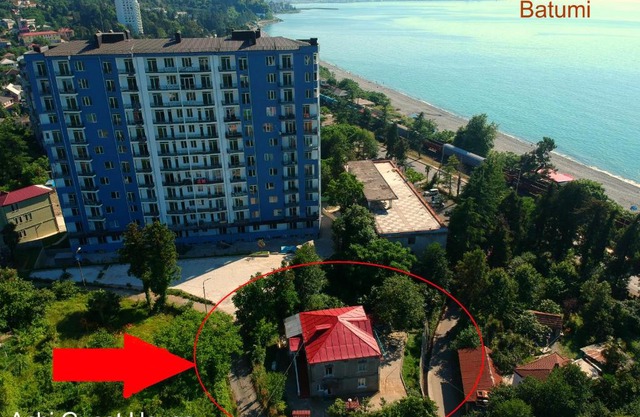 Achi Guest House