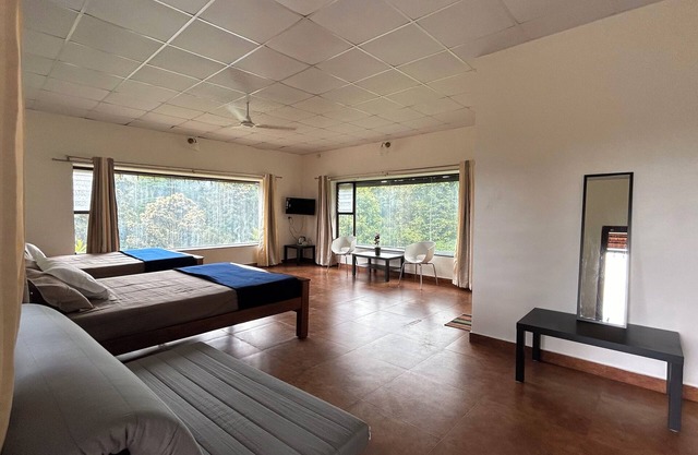 Acre 5 Homestay
