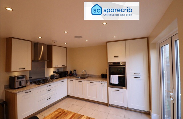 Addlestone, Spacious Four-Bedroom Townhouse