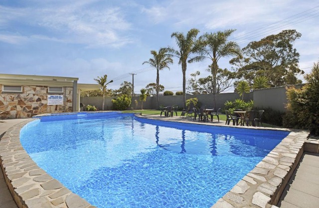 Adelaide Road Motor Lodge