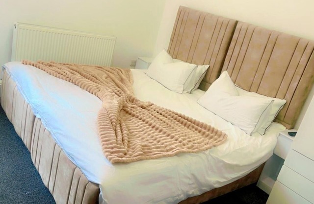 Adorable 1-bedroom bed & breakfast in Colne