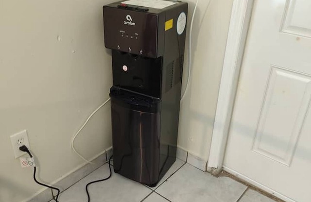 Adorable Apartment near Beach, Airport, Wynwood, and Downtown Miami.
