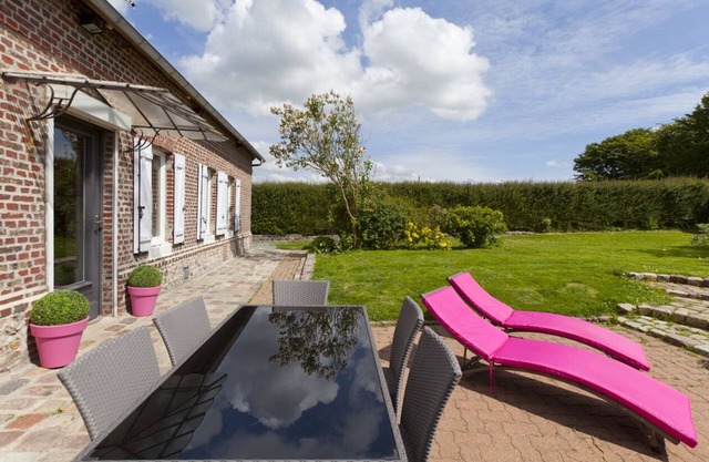 Adorable Normandy house 7mns from Etretat, in a quiet, green setting