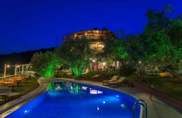 Aeneas Hotel