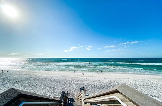 Affordable 30A Getaway! Updated studio condo close to the beach! Near Seaside.